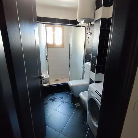 Premium Beachfront Flat In Sea Promenade *