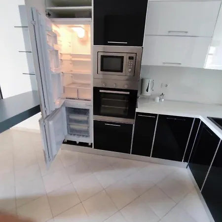 Premium Beachfront Flat In Sea Promenade Διαμέρισμα
